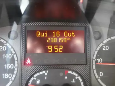 Fiat 2014 - 17000 EUR, 238159 km - AUTO.MOTO.pt - 238159km - foto 16 de 24