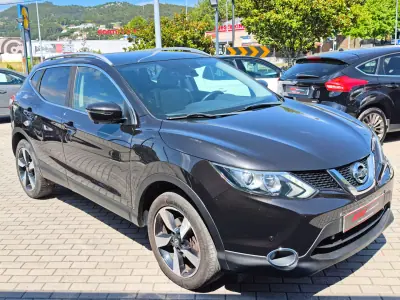 Nissan Qashqai 2016 - 15750 EUR, 160600 km - AUTO.MOTO.pt - 160600km - foto 5 de 17