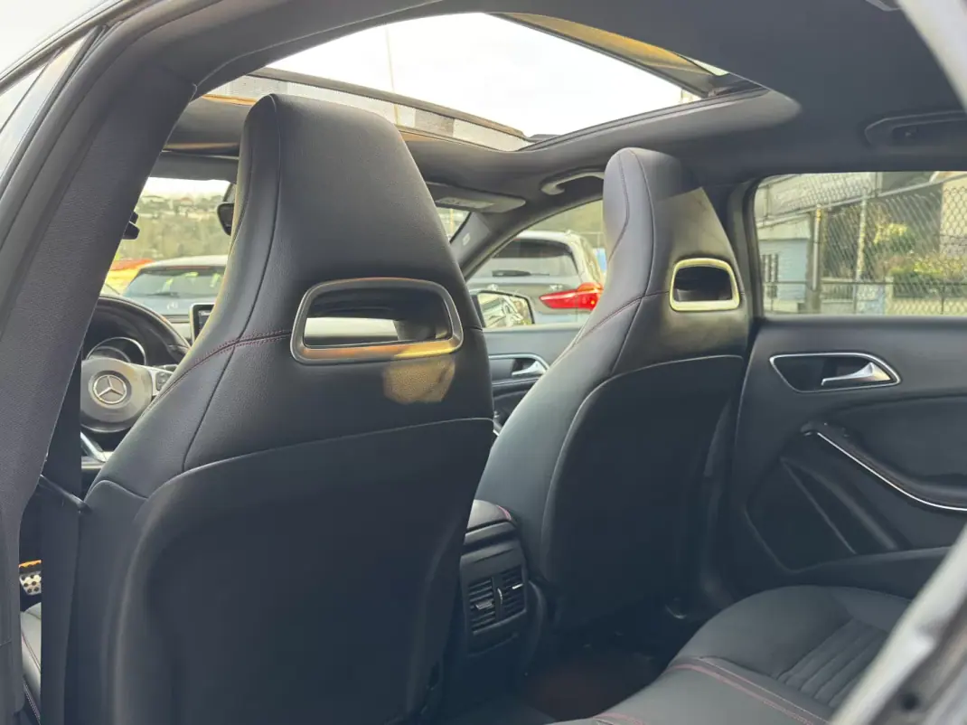 Mercedes-Benz CLA 200 2016 - 20999 EUR, 180000 km - AUTO.MOTO.pt - 180000km - foto 21 de 27