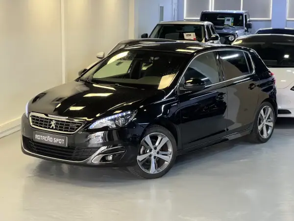 Peugeot 308 2017 - 10990 EUR, 120000 km - AUTO.MOTO.pt - 120000km - foto 12 de 35