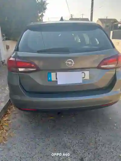Opel Astra Sports Tourer 2017 - 8000 EUR, 166 km - 166km - foto 3 de 9