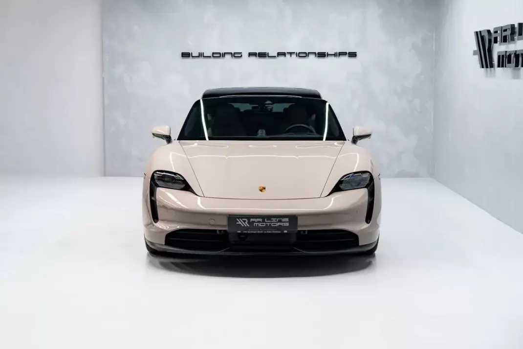 Porsche Taycan Sport Turismo 2023 - 76950 EUR, 24000 km - AUTO.MOTO.pt - 24000km - foto 5 de 60