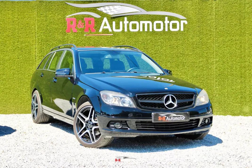 Mercedes-Benz C 200 2010 - 10990 EUR, 290000 km - AUTO.MOTO.pt - 290000km - foto 1 de 24