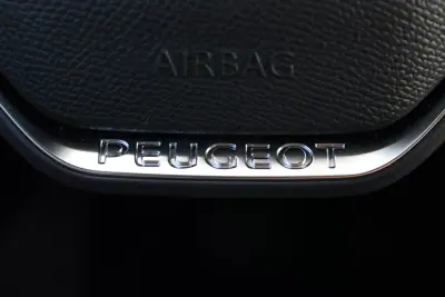 Peugeot 508 SW 2022 - 18900 EUR, 139357 km - AUTO.MOTO.pt - 139357km - foto 24 de 26