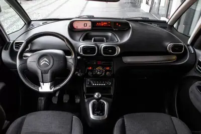 Citroën C3 Picasso 2017 - 7450 EUR, 79899 km - AUTO.MOTO.pt - 79899km - foto 27 de 27