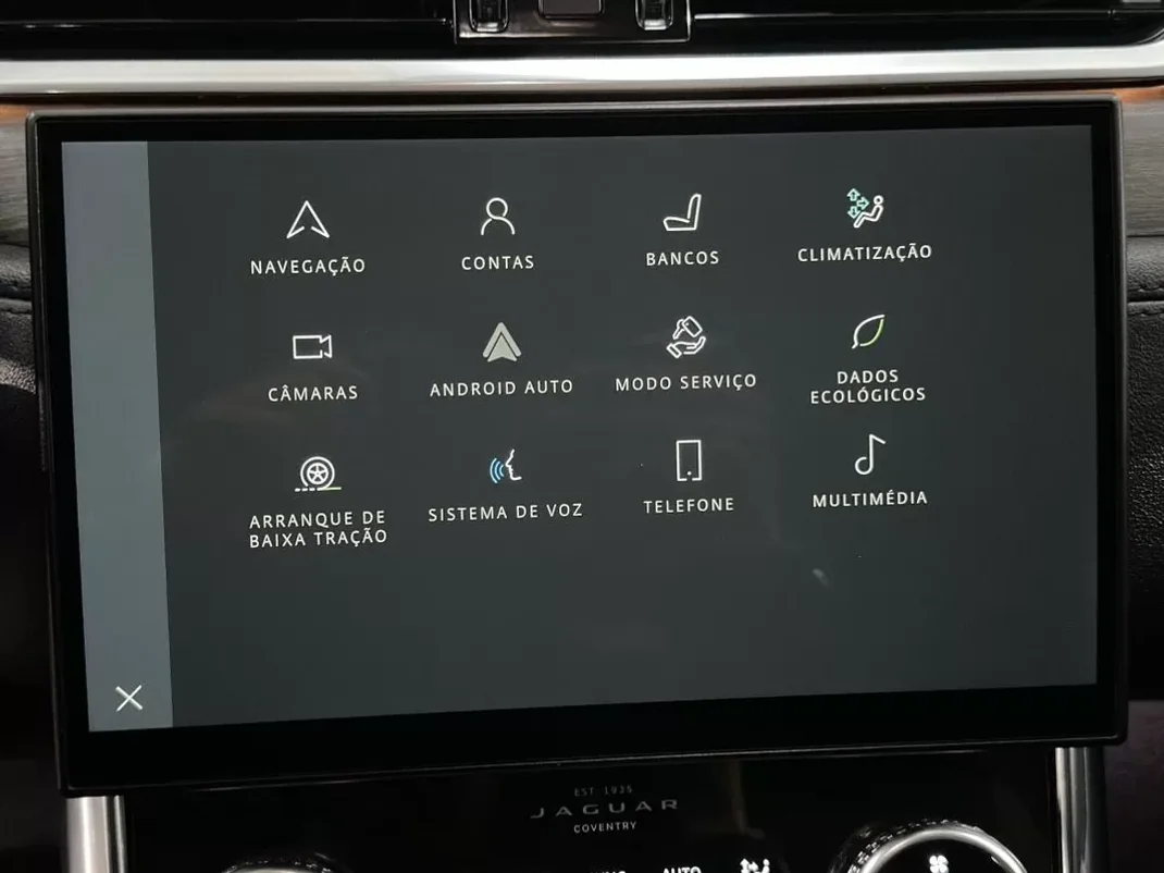 Jaguar XF Sportbrake 2021 - 37990 EUR, 119000 km - AUTO.MOTO.pt - 119000km - foto 18 de 23