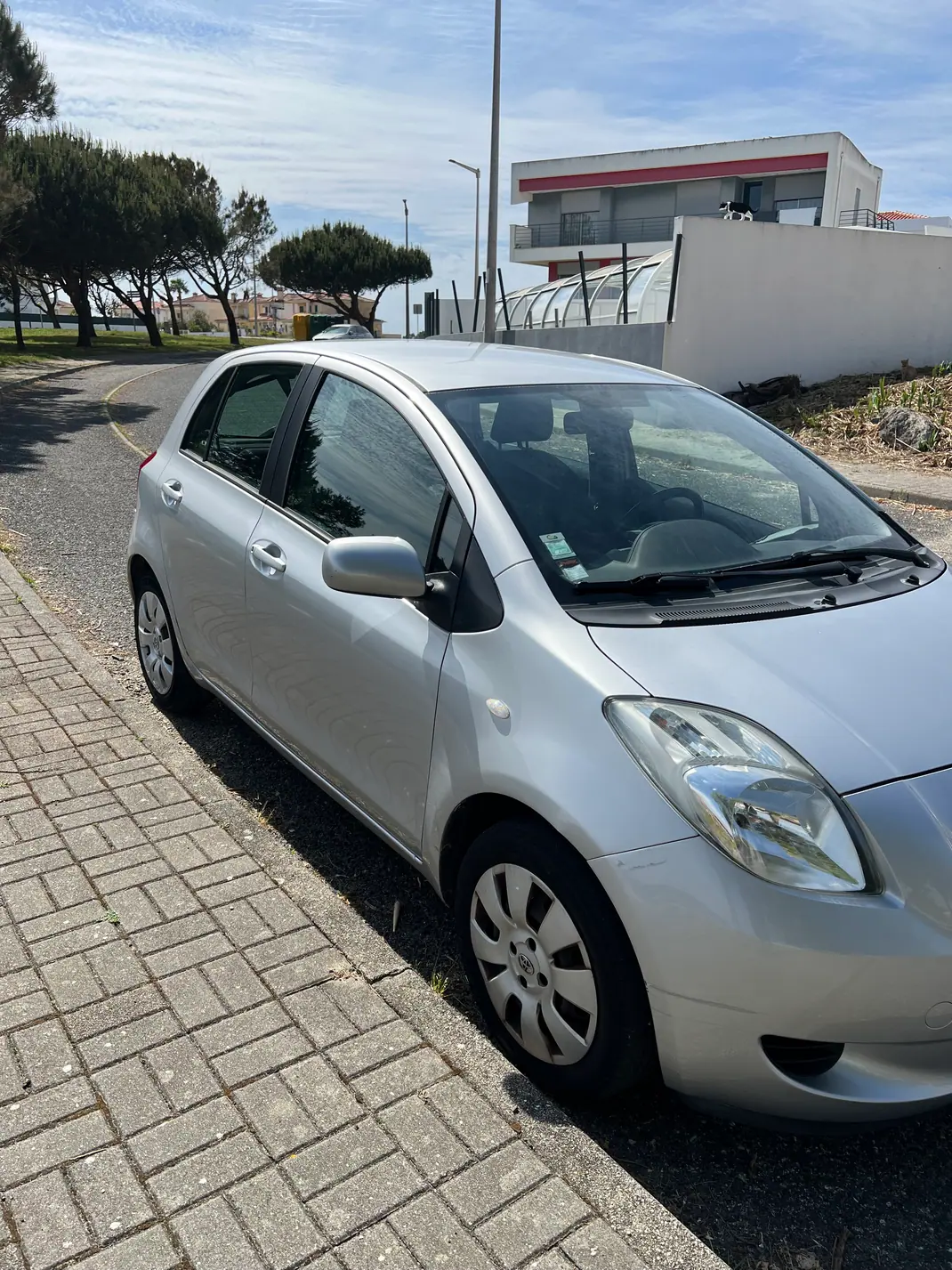 Toyota Yaris 2008 - 4990 EUR, 101600 km - AUTO.MOTO.pt - 101600km - foto 2 de 10