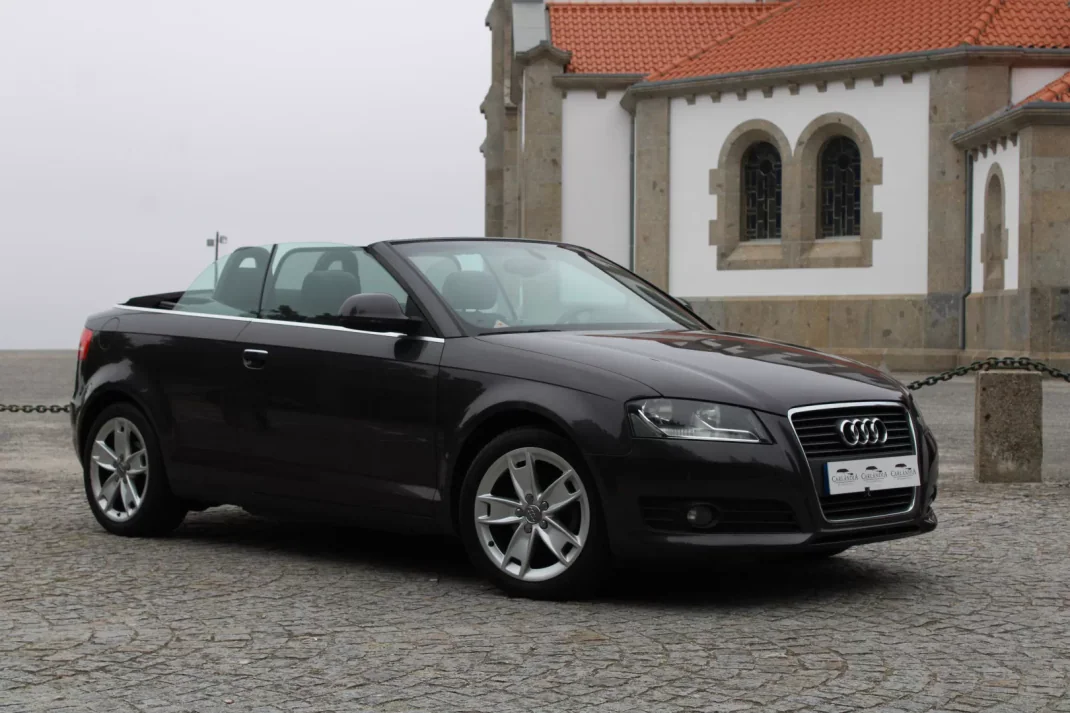 Audi A3 Cabrio 2009 - 11990 EUR, 180000 km - AUTO.MOTO.pt - 180000km - foto 33 de 42