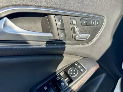 Mercedes-Benz CLA 220 2017 - 21999 EUR, 160000 km - AUTO.MOTO.pt - 160000km - foto 17 de 24