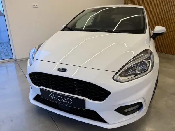 Ford Fiesta 2018 - 11000 EUR, 146800 km - AUTO.MOTO.pt - 146800km - foto 7 de 78