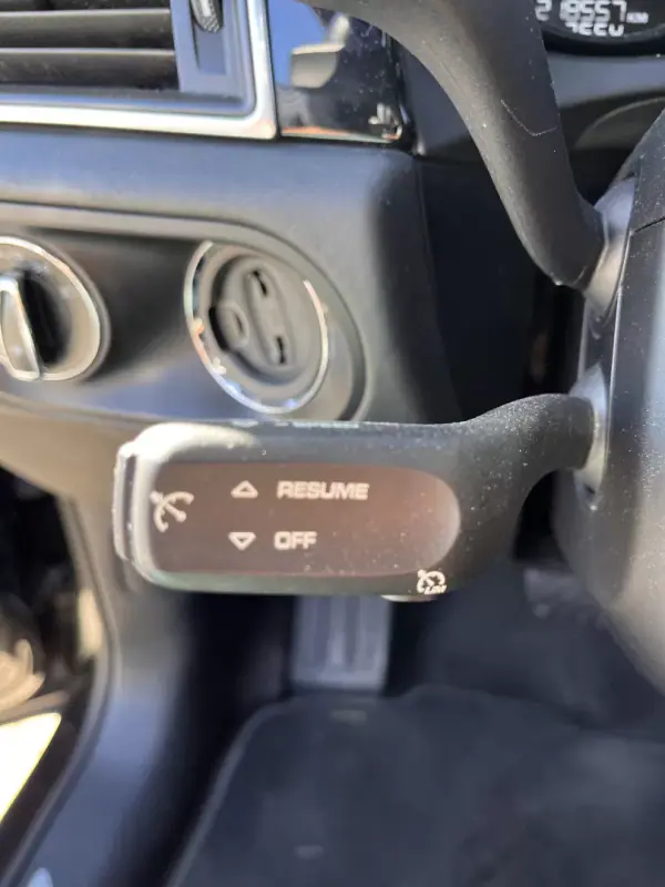 Porsche Macan 2014 - 39000 EUR, 218500 km - AUTO.MOTO.pt - 218500km - foto 23 de 37