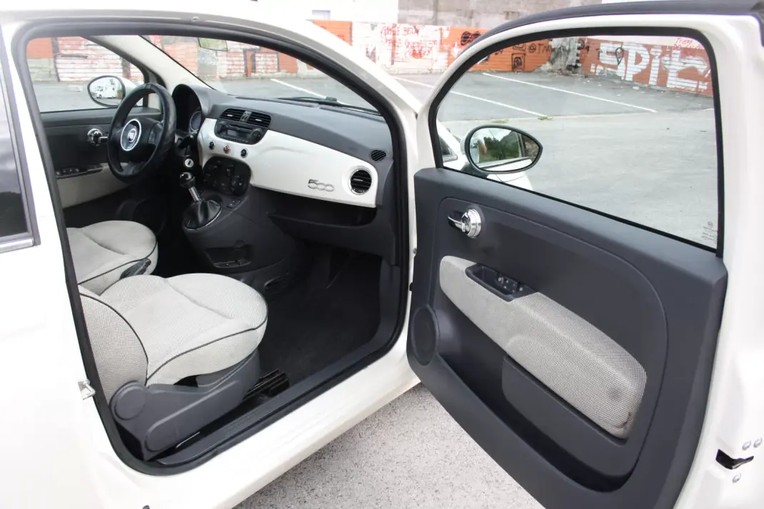 Fiat 500 2011 - 7500 EUR, 115360 km - 115360km - foto 10 de 17