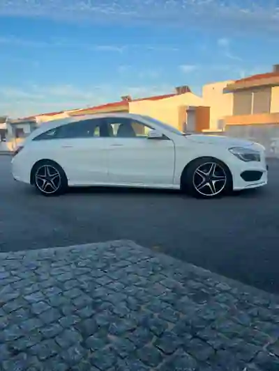 Mercedes-Benz CLA 180 2016 - 18000 EUR, 172898 km - AUTO.MOTO.pt - 172898km - foto 4 de 10