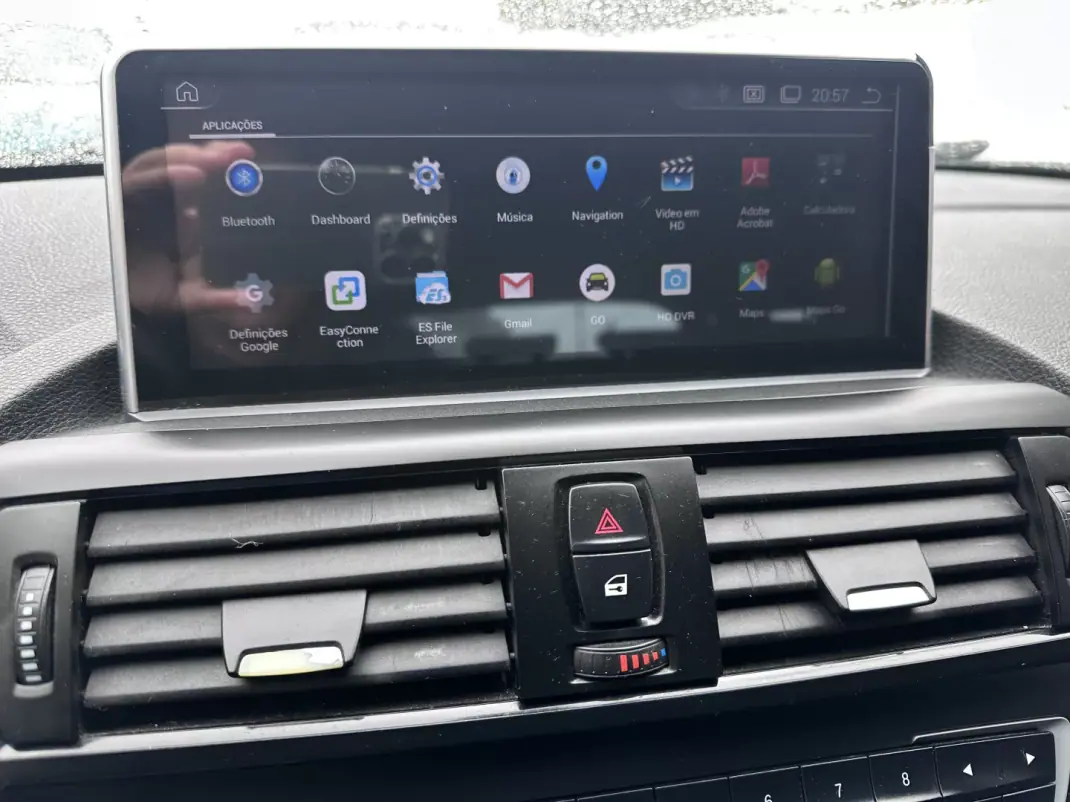 BMW 116 2013 - 10900 EUR, 220000 km - AUTO.MOTO.pt - 220000km - foto 22 de 31