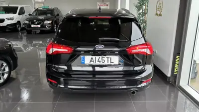 Ford Focus SW 2021 - 12999 EUR, 160121 km - AUTO.MOTO.pt - 160121km - foto 6 de 31