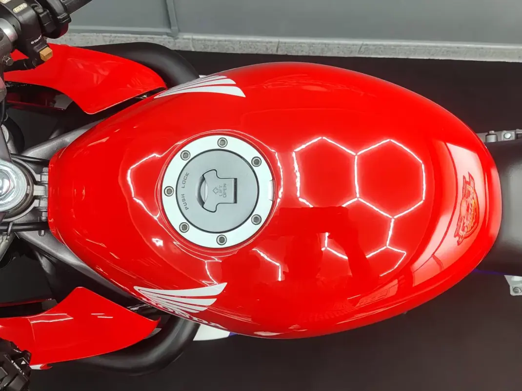 Honda NSR 50R 1998 - 7400 EUR, 26000 km - AUTO.MOTO.pt - 26000km - foto 17 de 26