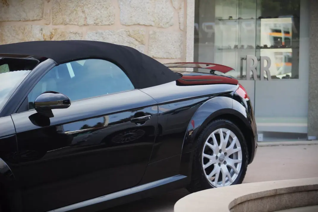 Audi TT Roadster 2015 - 23990 EUR, 151000 km - AUTO.MOTO.pt - 151000km - foto 33 de 37