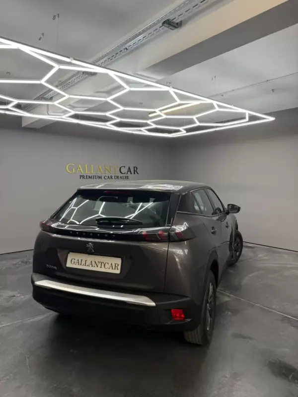 Peugeot 2008 2021 - 15250 EUR, 70161 km - AUTO.MOTO.pt - 70161km - foto 29 de 36