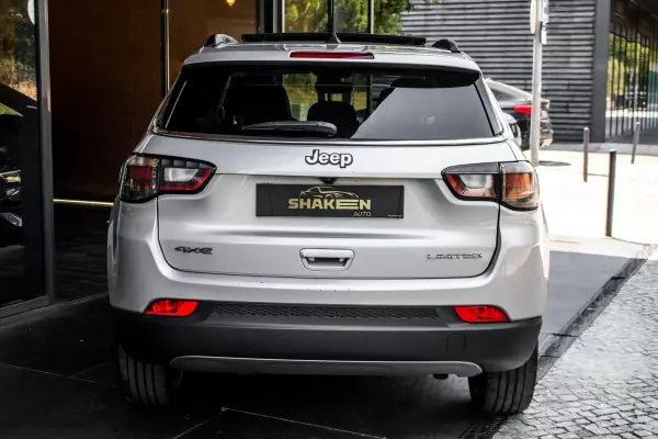 Jeep Compass 2023 - 25490 EUR, 87819 km - AUTO.MOTO.pt - 87819km - foto 10 de 47