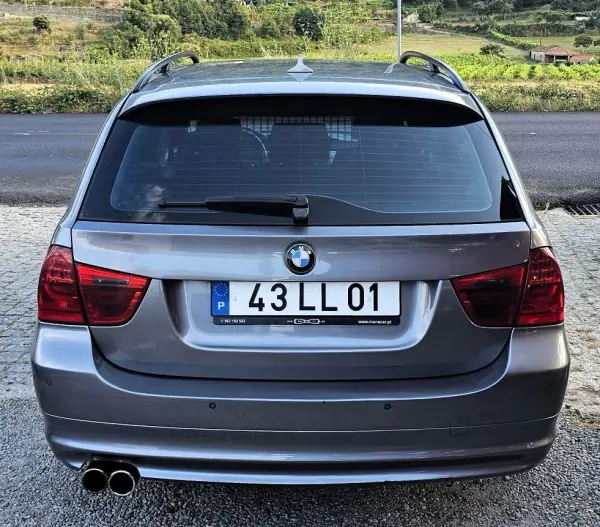 BMW 318 2008 - 9000 EUR, 300000 km - AUTO.MOTO.pt - 300000km - foto 17 de 20