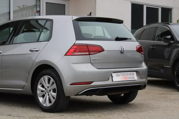 Volkswagen Golf 2017 - 11490 EUR, 224000 km - AUTO.MOTO.pt - 224000km - foto 15 de 29