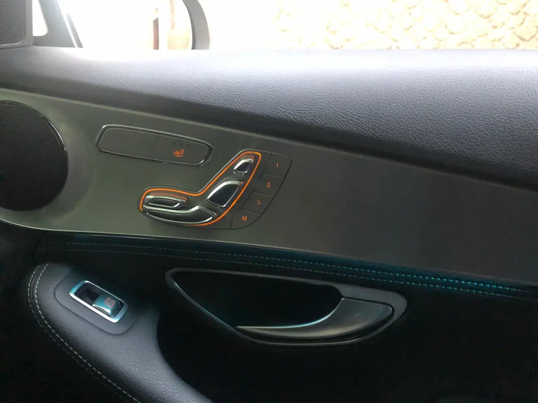 Mercedes-Benz C 200 2015 - 20500 EUR, 104000 km - AUTO.MOTO.pt - 104000km - foto 12 de 21