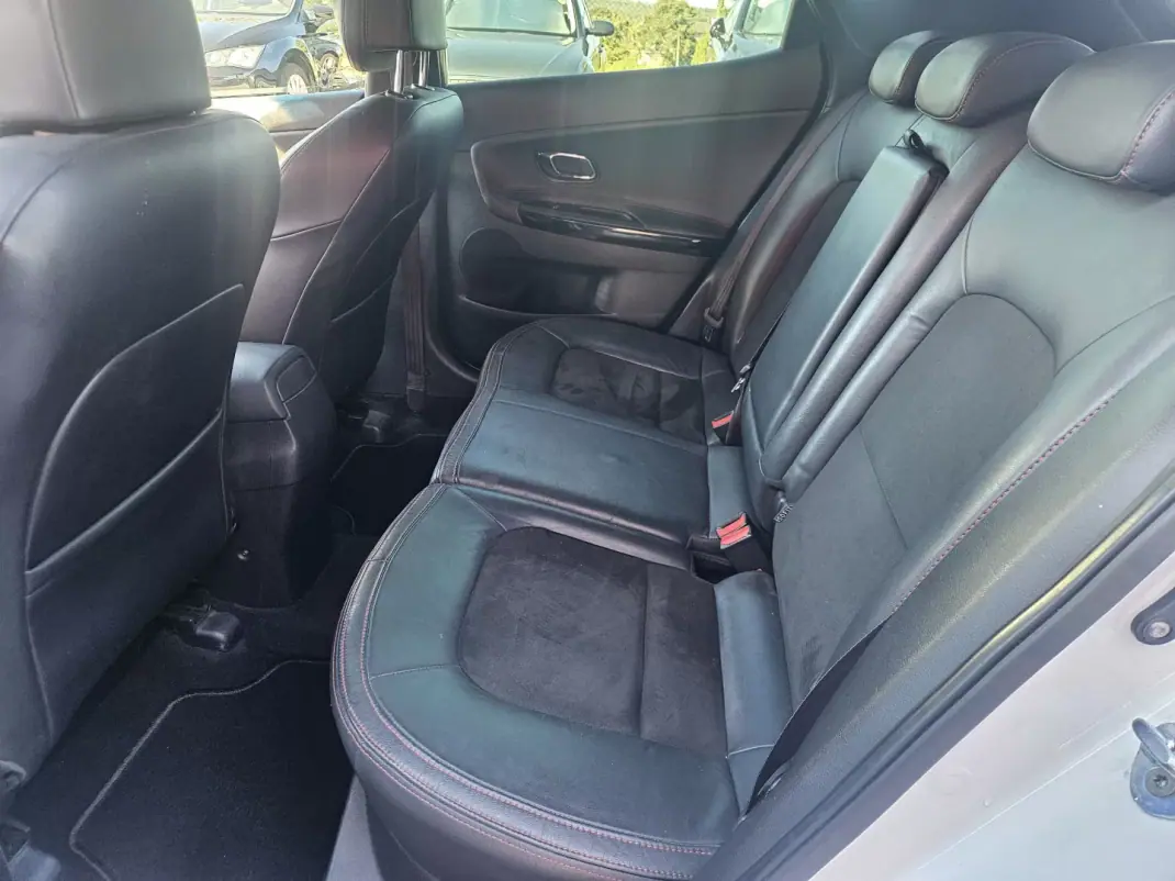 Kia Ceed 2015 - 15900 EUR, 113000 km - 113000km - foto 16 de 31