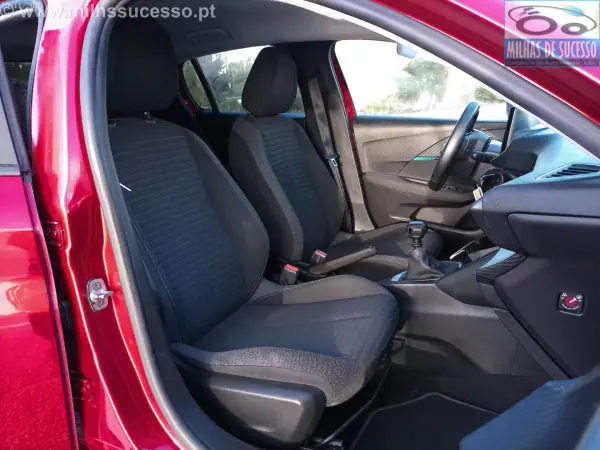 Peugeot 208 2021 - 14500 EUR, 40000 km - AUTO.MOTO.pt - 40000km - foto 7 de 35