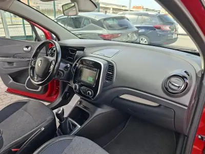 Renault Captur 2019 - 13350 EUR, 79800 km - AUTO.MOTO.pt - 79800km - foto 27 de 27