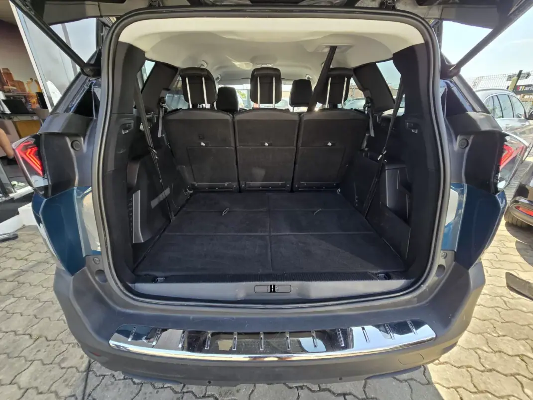 Peugeot 5008 2022 - 23900 EUR, 148000 km - 148000km - foto 26 de 31