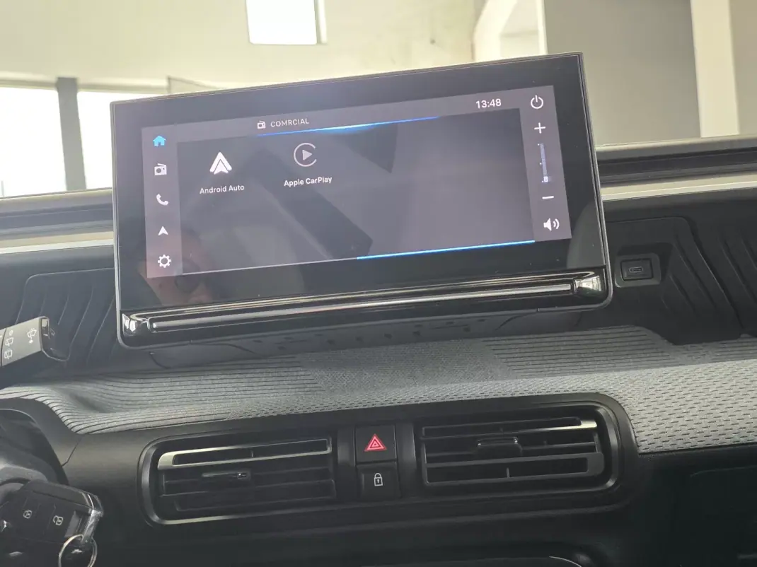 Citroën e-C3 2025 - 20499 EUR, 7487 km - AUTO.MOTO.pt - 7487km - foto 18 de 32