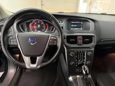 Volvo V40 2014 — foto 5 de 23