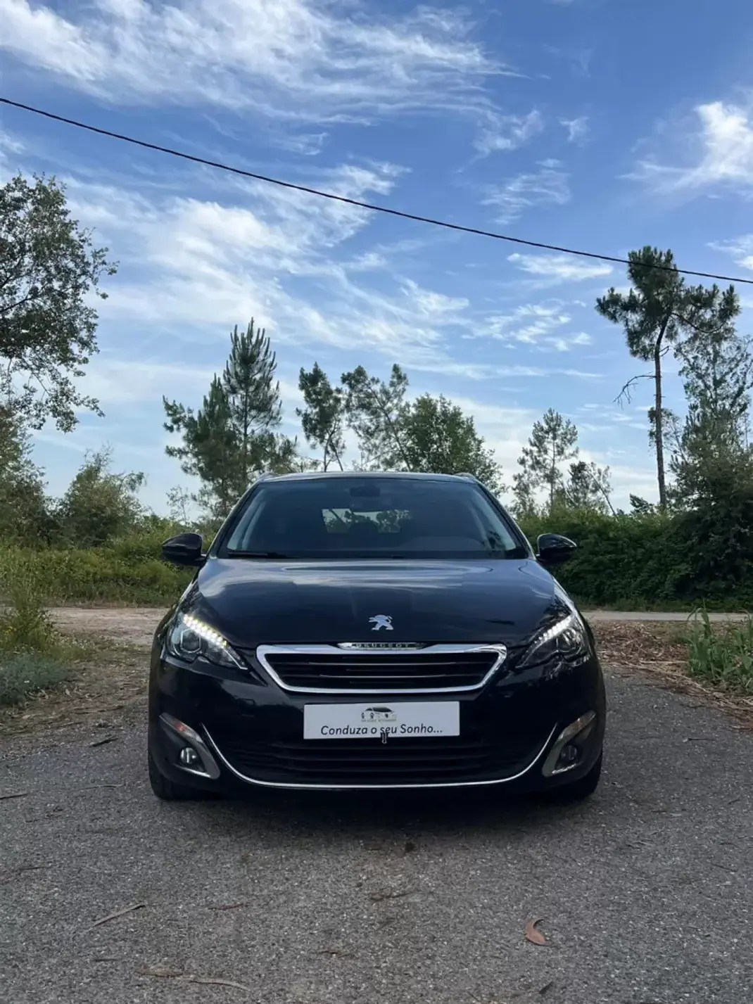 Peugeot 308 SW 2015 - 9500 EUR, 210430 km - AUTO.MOTO.pt - 210430km - foto 1 de 23