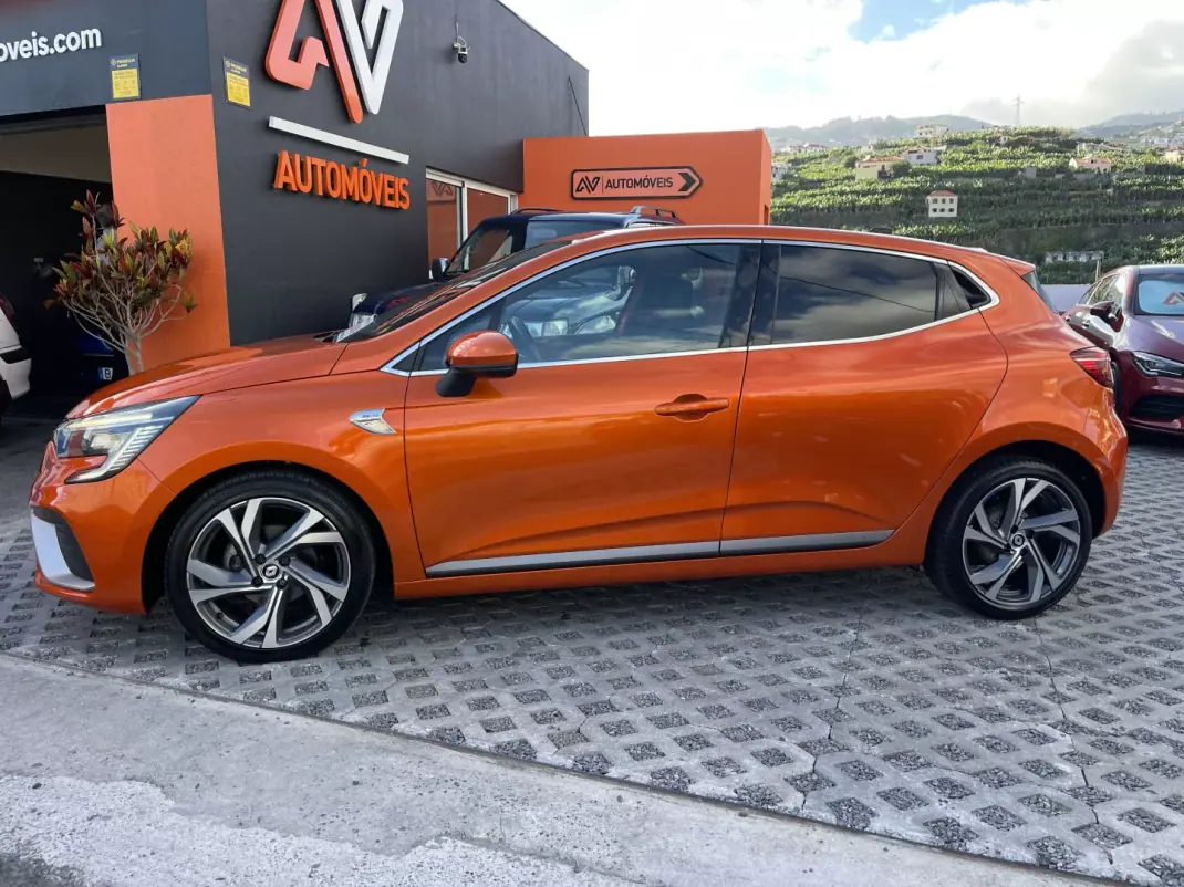 Renault Clio 2022 - 17500 EUR, 63995 km - 63995km - foto 4 de 12