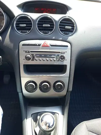 Peugeot 308 2008 - 5490 EUR, 211476 km - AUTO.MOTO.pt - 211476km - foto 9 de 10
