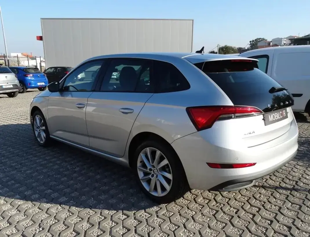 Skoda Scala 2022 - 15800 EUR, 51093 km - 51093km - foto 23 de 25