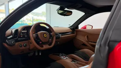 Ferrari 458 Italia 2012 - 214999 EUR, 93159 km - 93159km - foto 15 de 25
