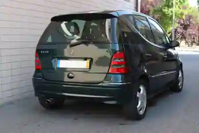 Mercedes-Benz A 140 2002 - 3898 EUR, 122000 km - AUTO.MOTO.pt - 122000km - foto 2 de 10