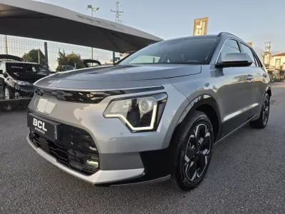 Kia Niro EV 2022 - 23990 EUR, 89000 km - AUTO.MOTO.pt - 89000km - foto 4 de 46
