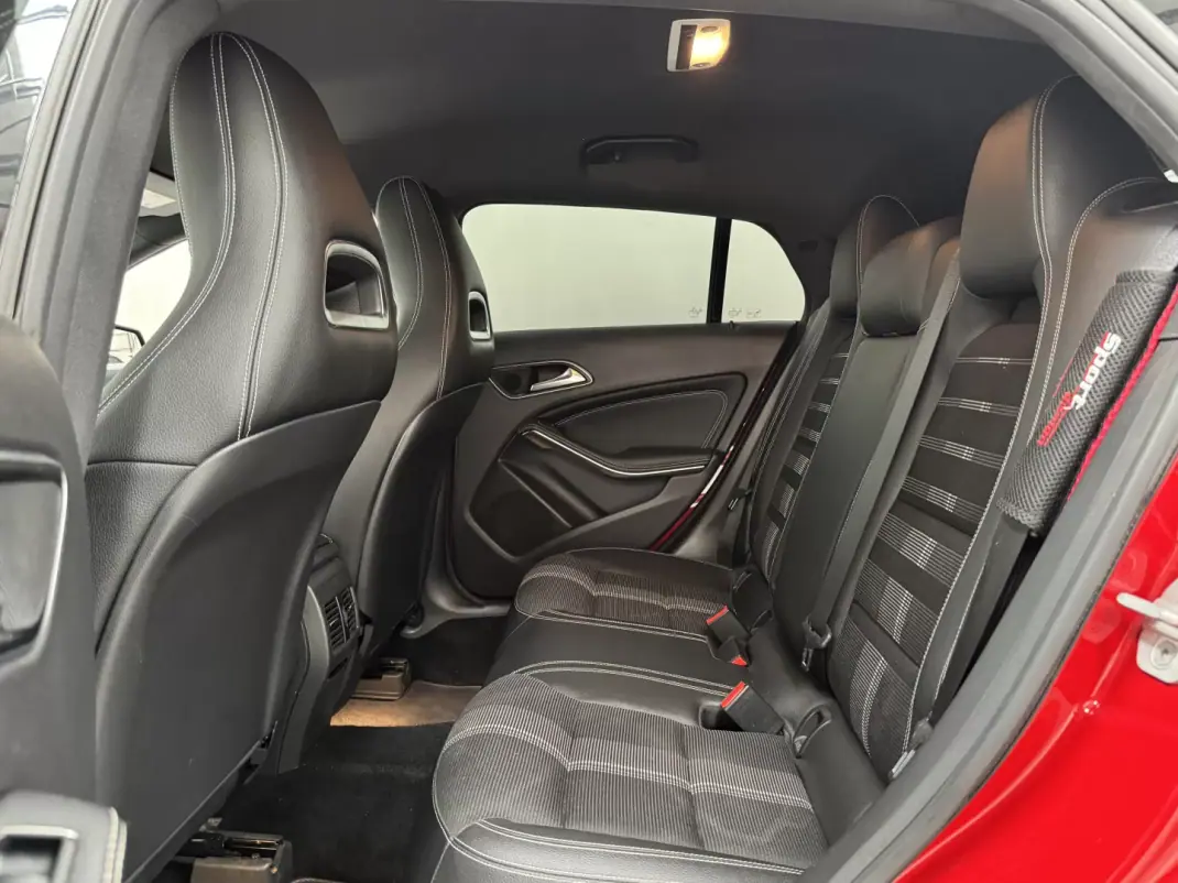 Mercedes-Benz CLA 200 2015 - 21990 EUR, 72000 km - AUTO.MOTO.pt - 72000km - foto 27 de 27