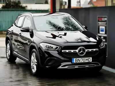 Mercedes-Benz GLA 200 2021 - 28950 EUR, 169900 km - AUTO.MOTO.pt - 169900km - foto 3 de 8