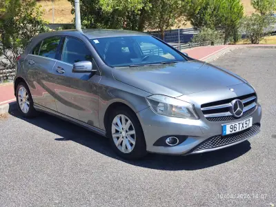 Mercedes-Benz A 180 2013 - 11780 EUR, 215000 km - AUTO.MOTO.pt - 215000km - foto 5 de 39