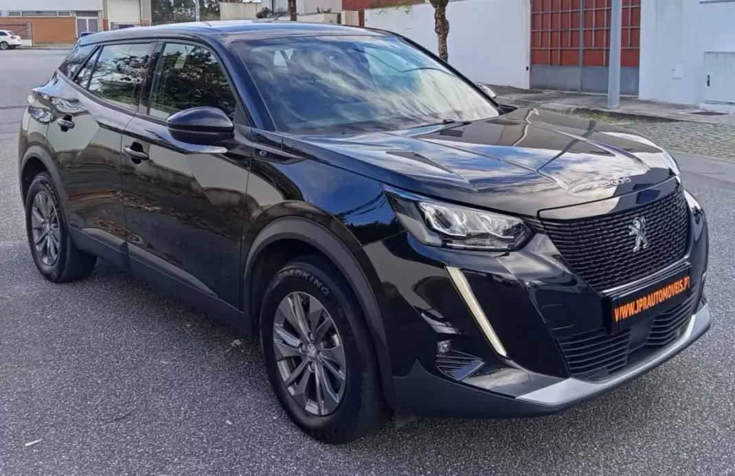 Peugeot e-2008 2022 - 17990 EUR, 70100 km - AUTO.MOTO.pt - 70100km - foto 3 de 19