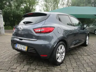 Renault Clio 2016 - 11990 EUR, 50000 km - foto 6 de 26