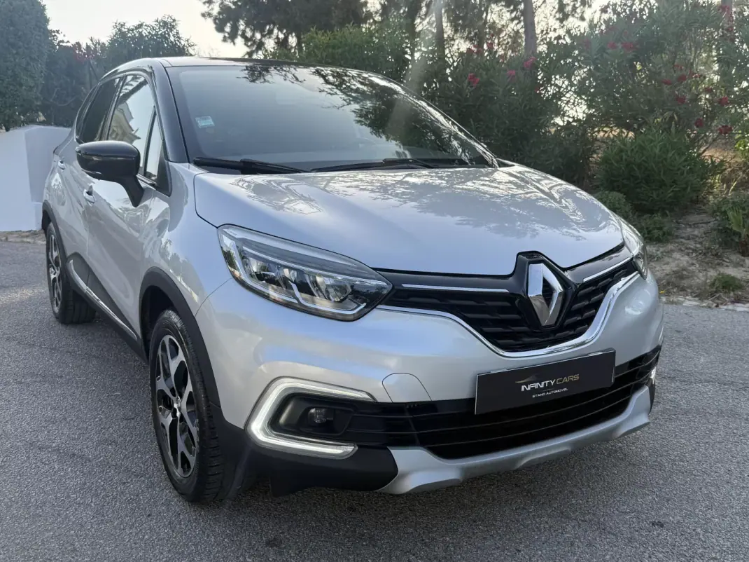 Renault Captur 2019 - 15699 EUR, 7000 km - 7000km - foto 3 de 15