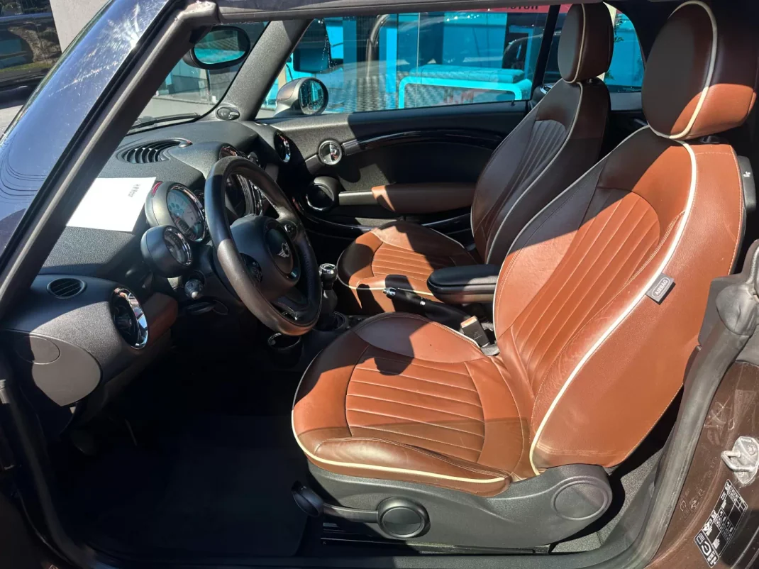 MINI Cooper 2011 - 11900 EUR, 197000 km - AUTO.MOTO.pt - 197000km - foto 7 de 12