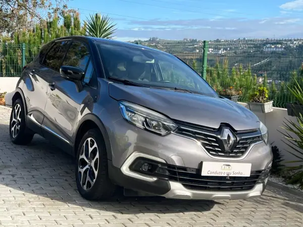 Renault Captur 2019 - 16990 EUR, 90898 km - AUTO.MOTO.pt - 90898km - foto 30 de 37