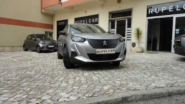 Peugeot e-2008 2023 - 18750 EUR, 81638 km - AUTO.MOTO.pt - 81638km - foto 3 de 20