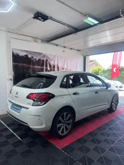 Citroën C4 2017 - 9900 EUR, 156000 km - AUTO.MOTO.pt - 156000km - foto 6 de 13