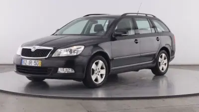 Skoda Octavia Break 2010 - 7500 EUR, 139227 km - AUTO.MOTO.pt - 139227km - foto 3 de 24
